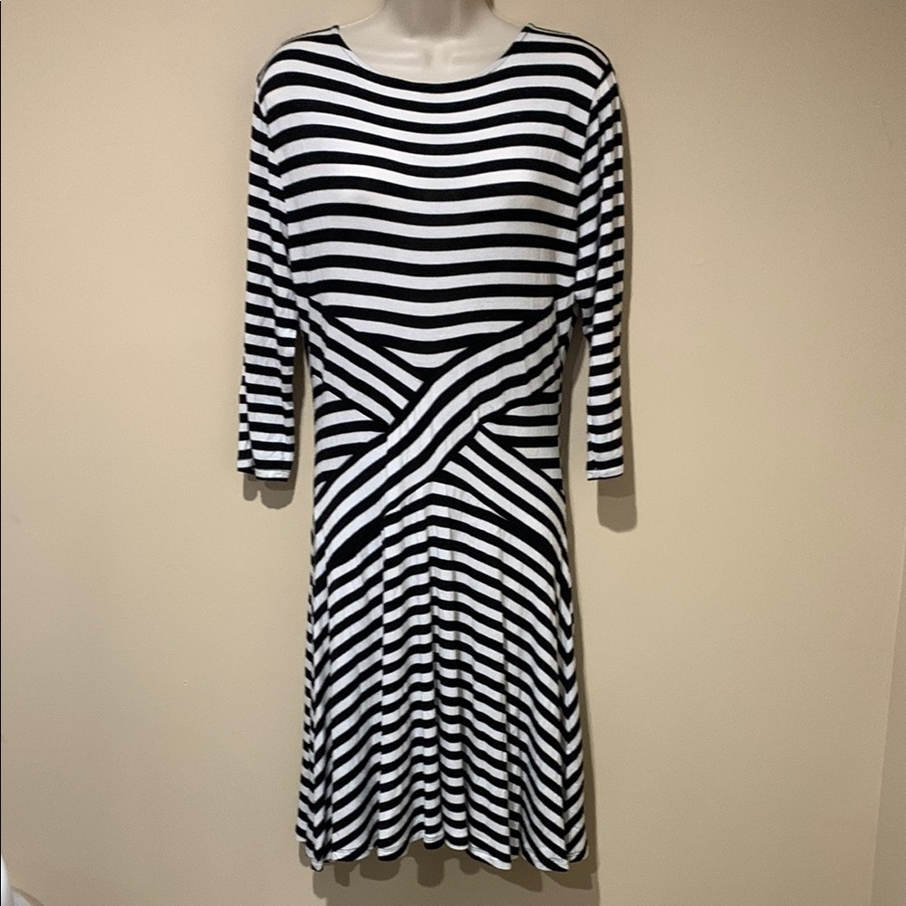 ECI Dress